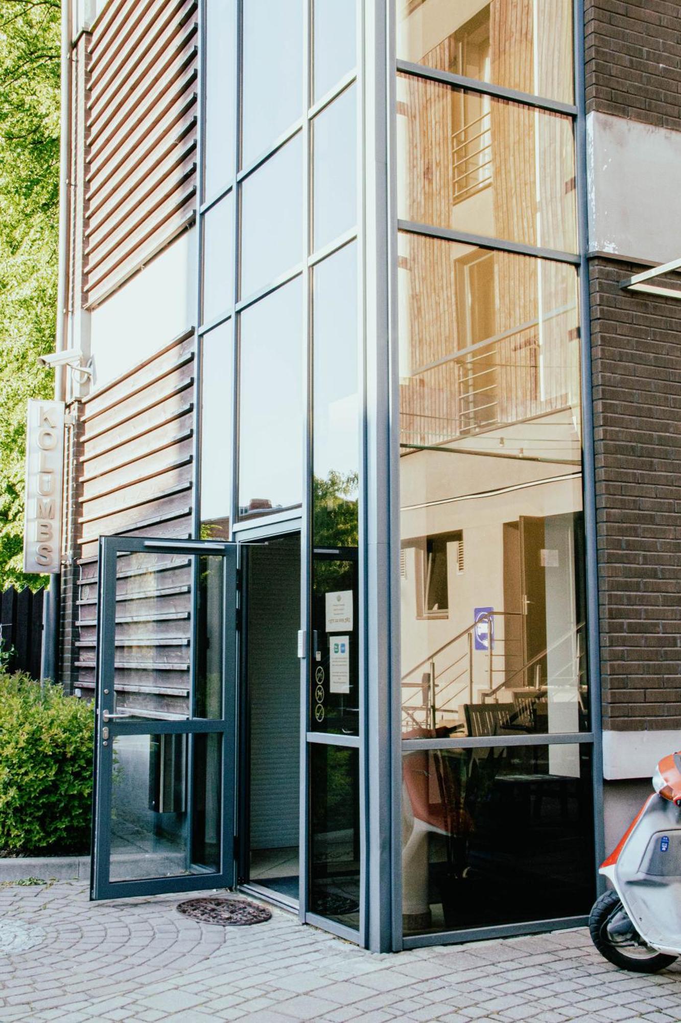 Hotel Kolumbs Liepāja Exterior foto